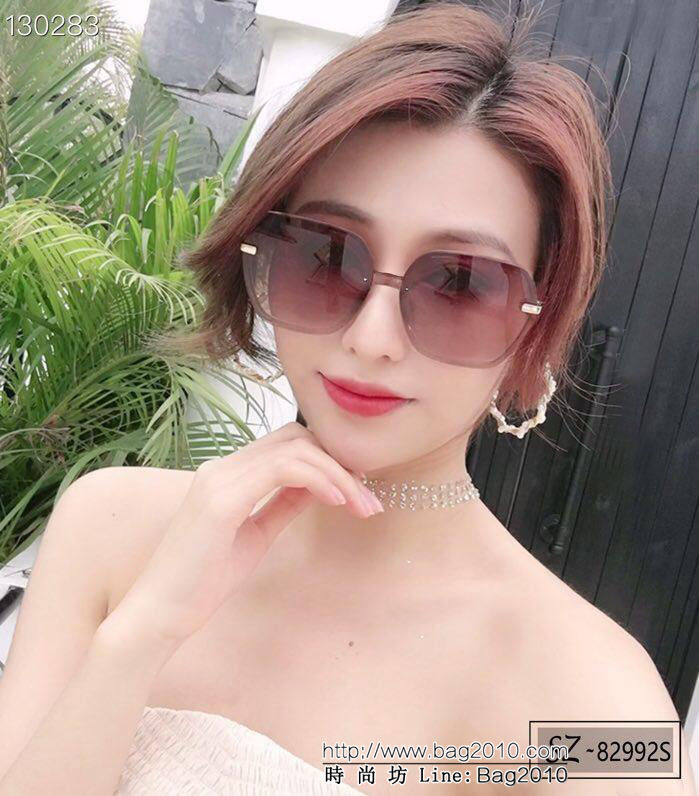 DIOR-迪奧 2019新款 太陽鏡 減輕強光負擔 遮擋有害光線防輻射 出行旅遊必備品 82992S  lly1732